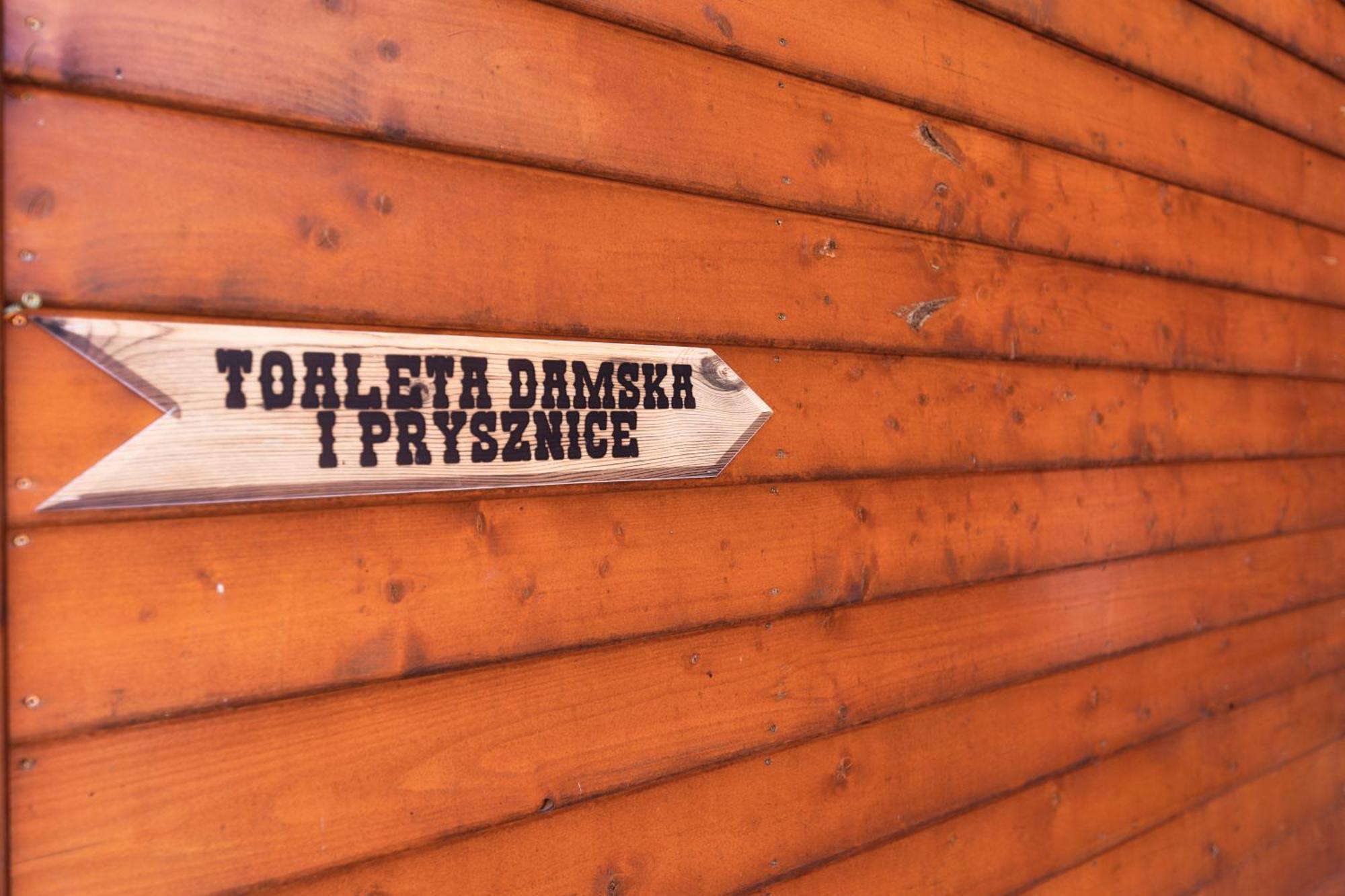 Gory Stolowe Camp -Miejsce Na Kamper, Przyczepe Lub Namiot Radkow Exterior foto